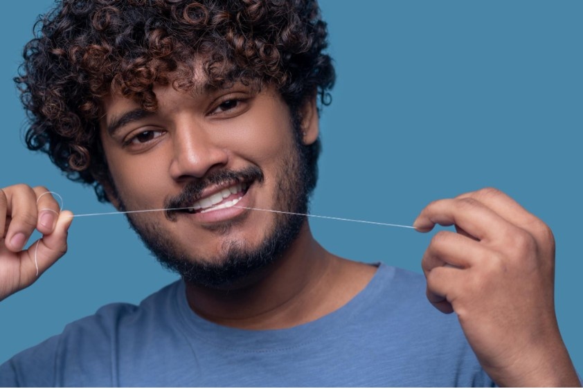 How Often Should You Floss? The Ideal Routine 