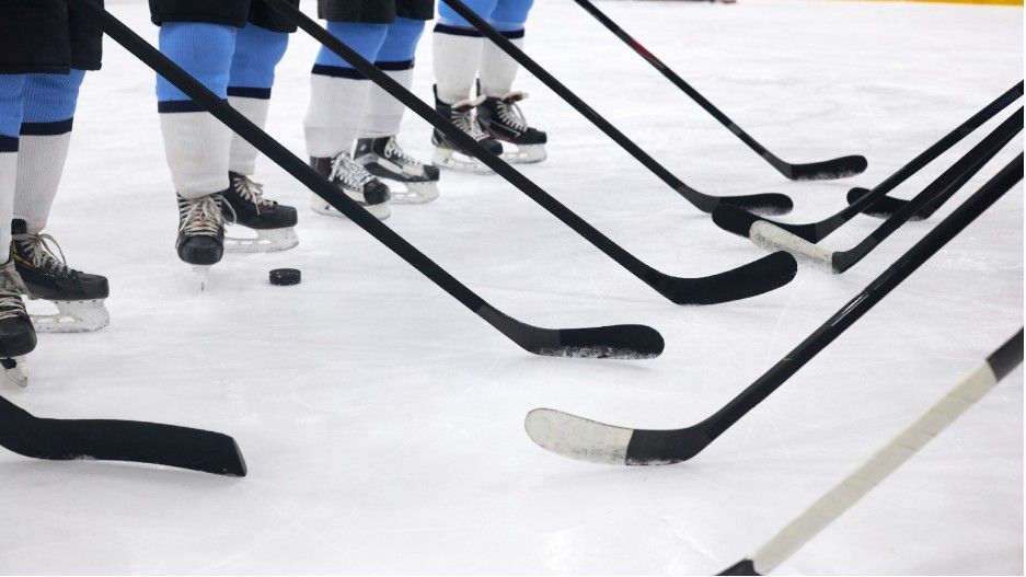 What is the Standard Length of a Hockey Game?