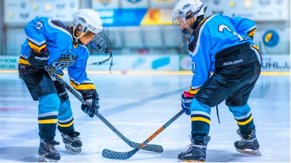 How Long is a Hockey Game? The Ultimate Breakdown for Fans